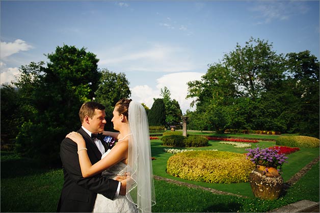 wedding photo session at Villa Taranto
