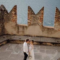 An intimate wedding at Malcesine Castle