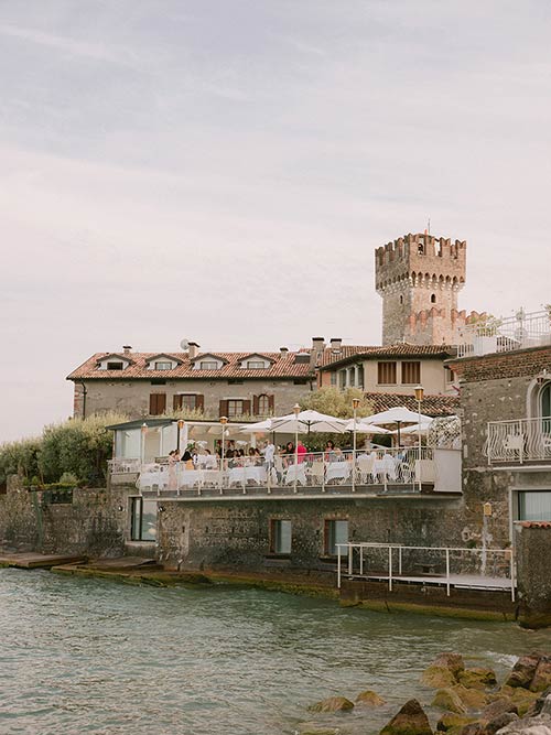 Intimate reception dinner in Sirmione
