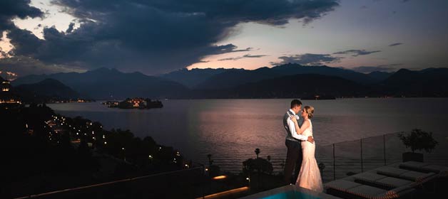 outdoor wedding ceremony on Lake Maggiore