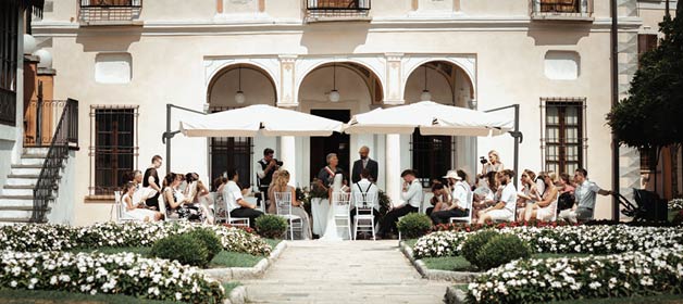 Boho Style Microwedding on Lake Orta