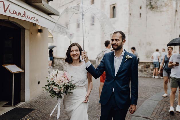 Elope wedding in Sirmione lake Garda