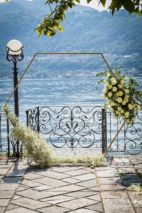 romantic ceremony by the shores of Lake Orta