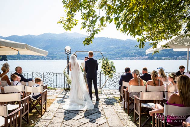 romantic ceremony by the shores of Lake Orta