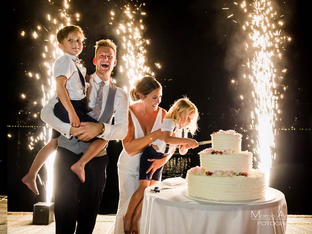 Wedding cake and dances by the lake