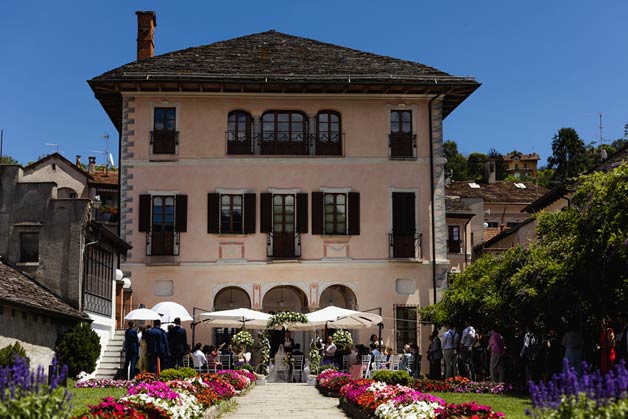 Legal civil ceremony at Villa Bossi