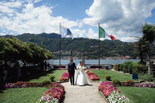 Legal civil ceremony at Villa Bossi