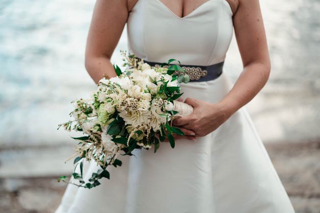 bridal bouquet Lake Orta