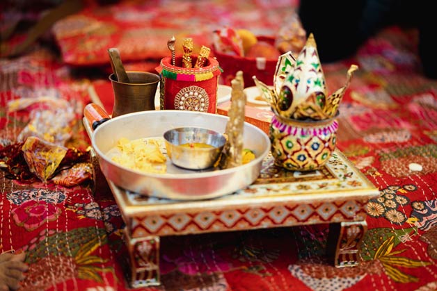 henna artist Indian Wedding on Lake Maggiore