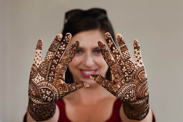 henna artist Indian Wedding on Lake Maggiore