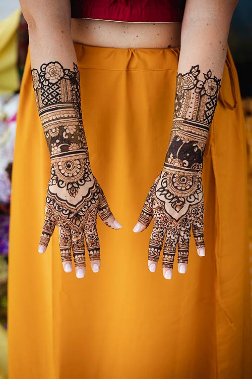 henna artist Indian Wedding on Lake Maggiore