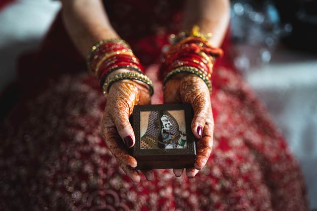 Sari Indian wedding dress in Italy