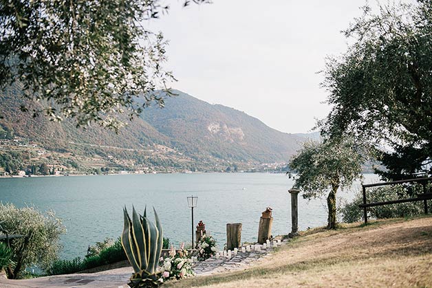 festive wedding on the shores of Lake Iseo