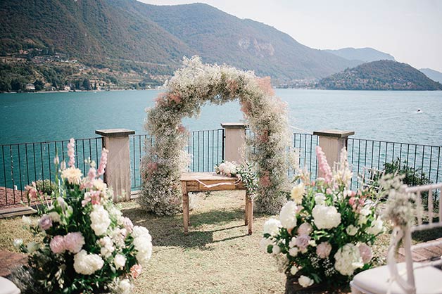 ceremony with a beautiful view of Lake Iseo