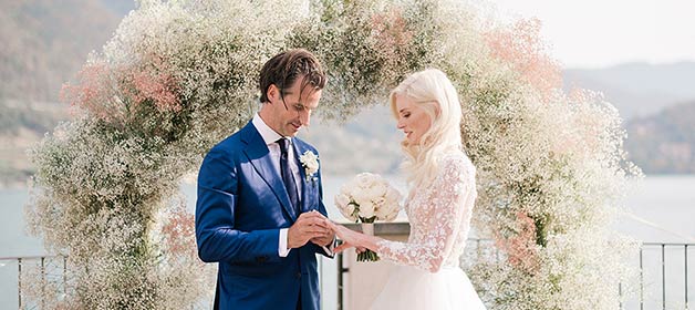 festive wedding on the shores of Lake Iseo