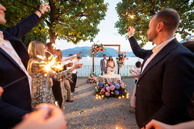 Cutting the cake on Lake Como