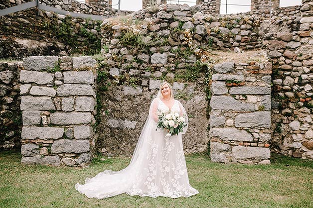 bridal bouquet for wedding in Sirmione, Lake Garda