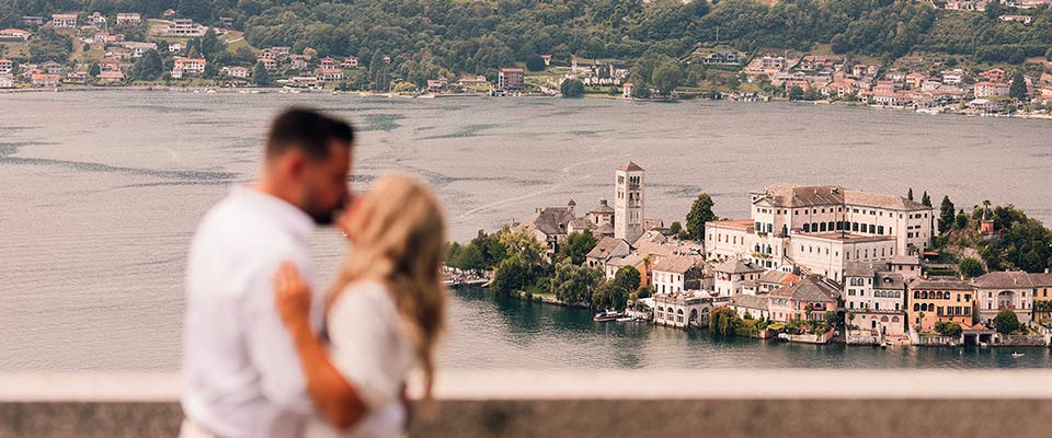 Romantic Microwedding on Lake Orta