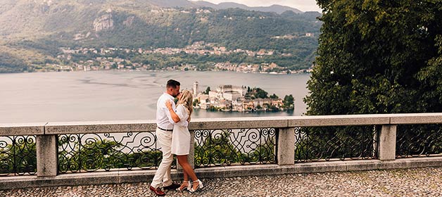 Romantic Microwedding on Lake Orta