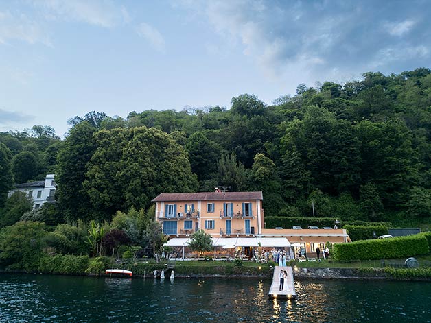 Relaxed Wedding on Lake Orta
