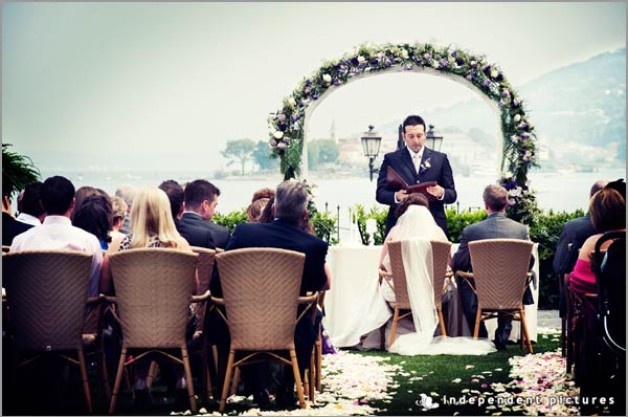 outdoor ceremony on lake Maggiore shores