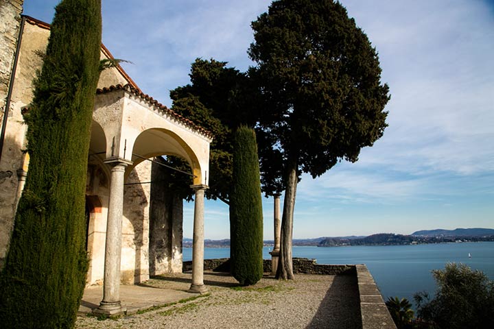 Wedding in Chiesa Vecchia of Belgirate lake Maggiore
