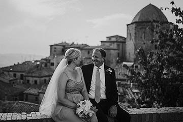elope in Tuscany