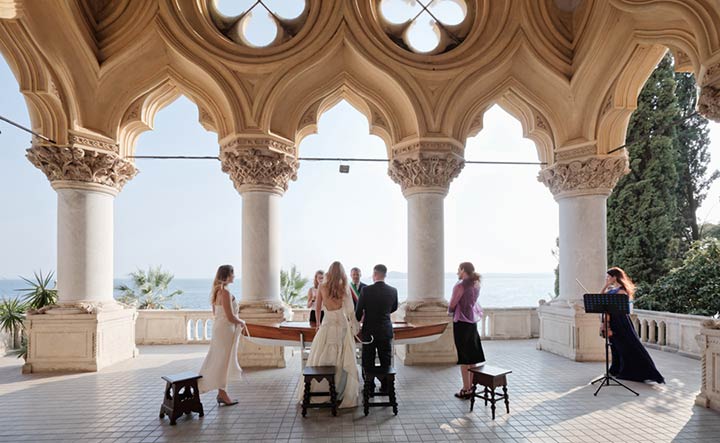 romantic elope on Lake Garda