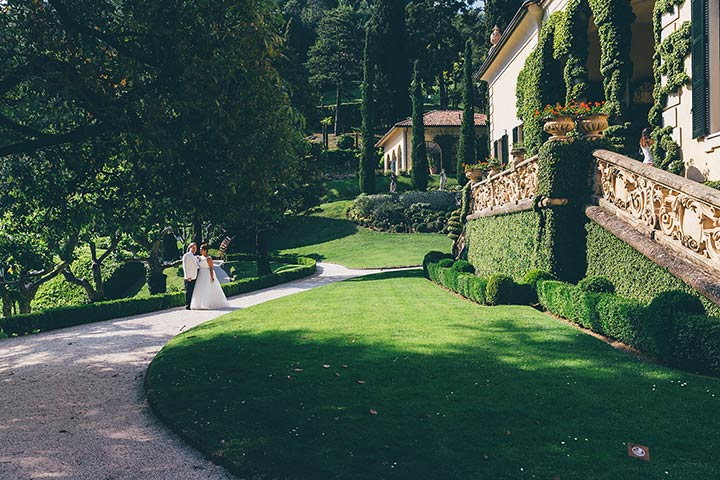 romantic elopement on Lake Como