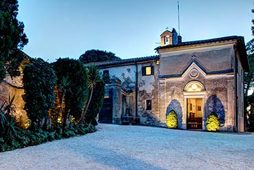 wedding venue lake Bracciano