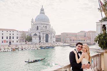 intimate wedding in Venice