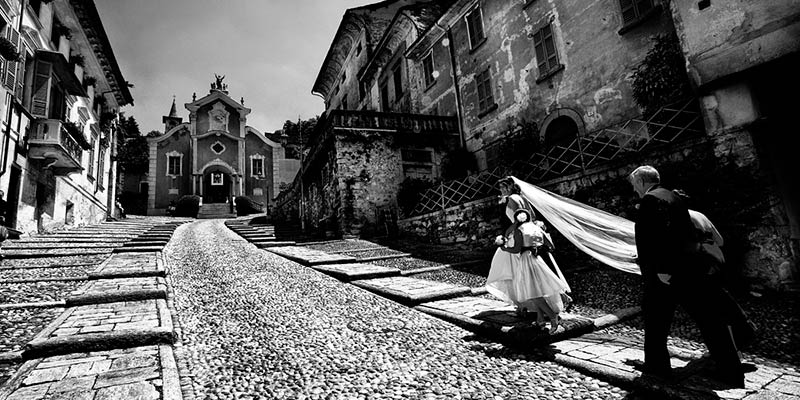 catholic ceremony lake Orta