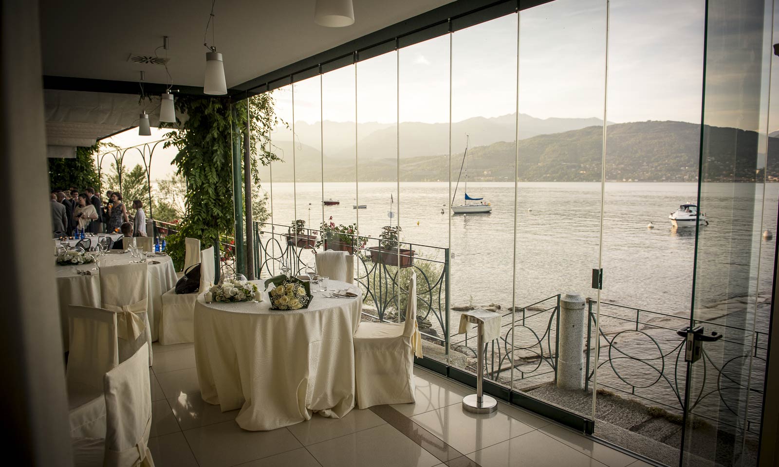 wedding at HOTEL RESTAURANT BELVEDERE Pescatori Island Lake Maggiore