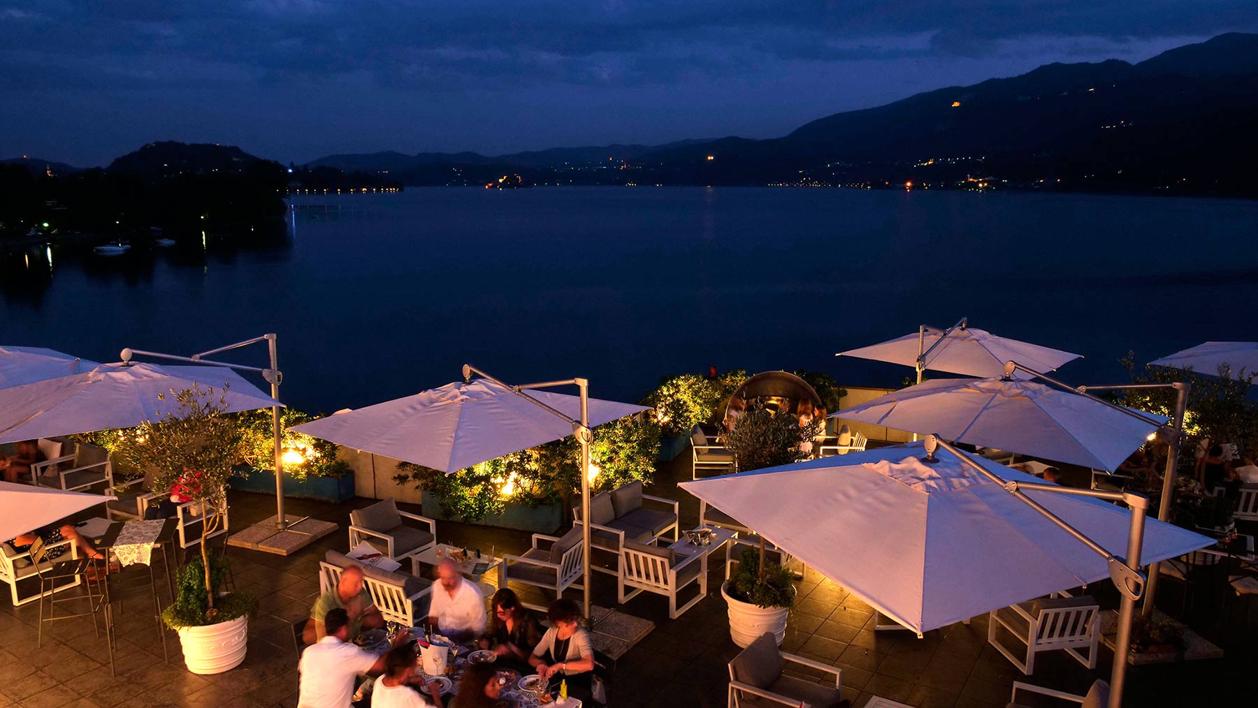 wedding at Hotel Restaurant GIARDINETTO Lake Orta