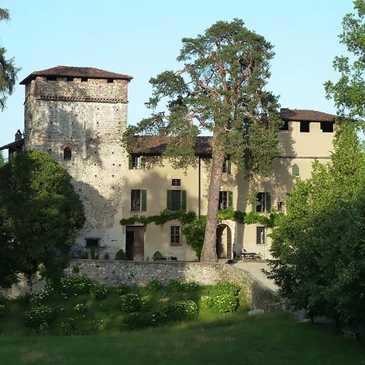 civil wedding ceremony at Visconti Castle Lake Maggiore